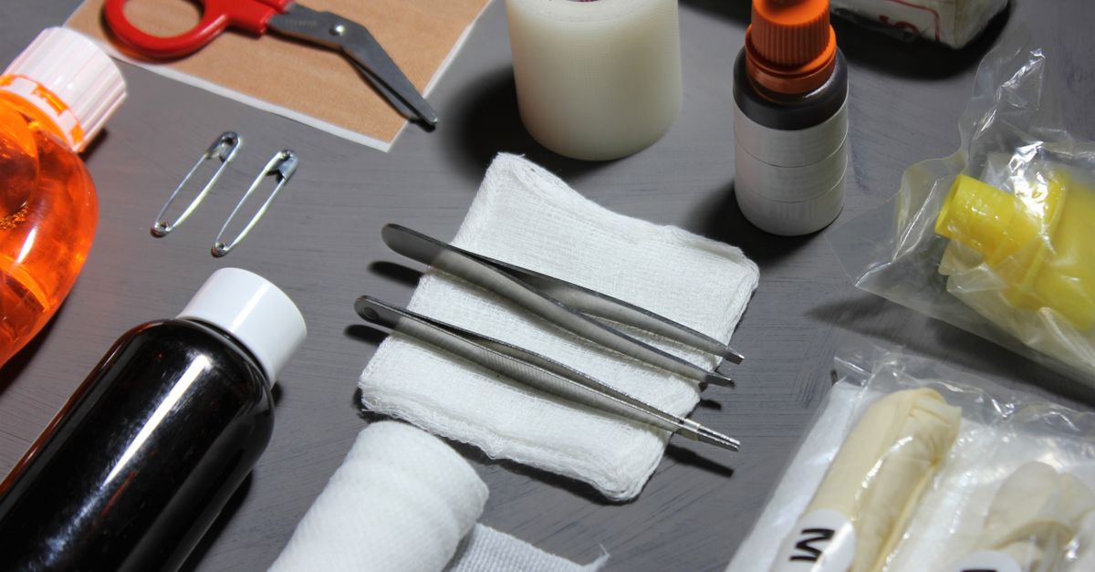 How to Build a Pet First Aid Kit That Actually Works